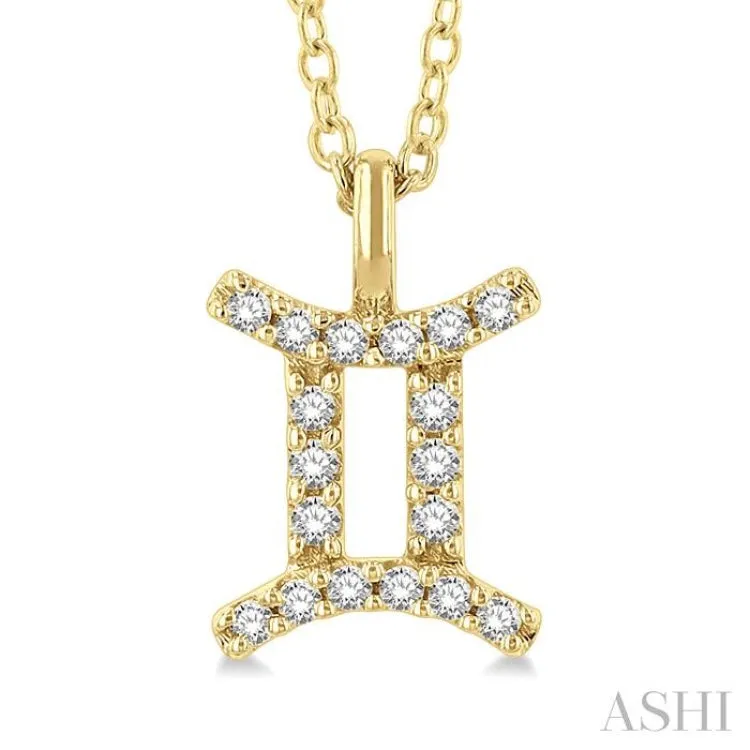 1/10 Ctw Gemini Round Cut Diamond Zodiac Pendant With Chain in 14K Yellow Gold