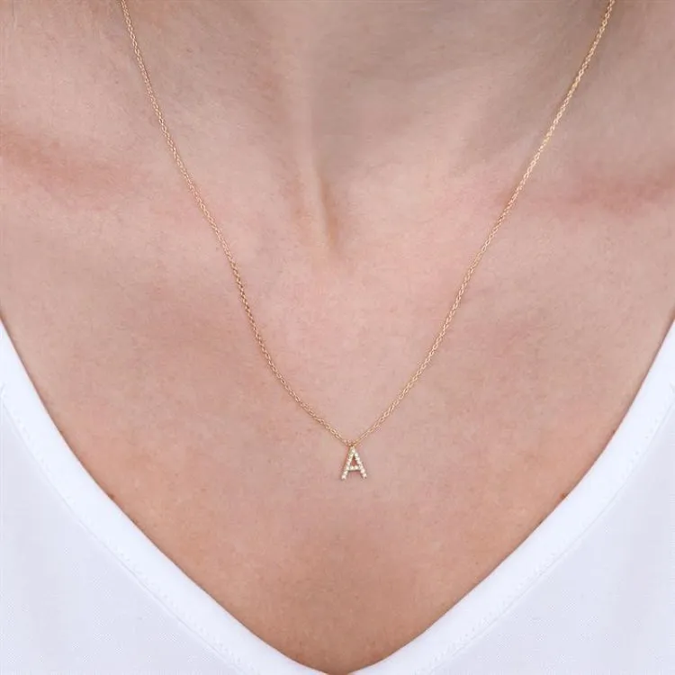 1/20 Ctw Initial 'R' Round Cut Diamond Pendant With Chain in 14K Yellow Gold