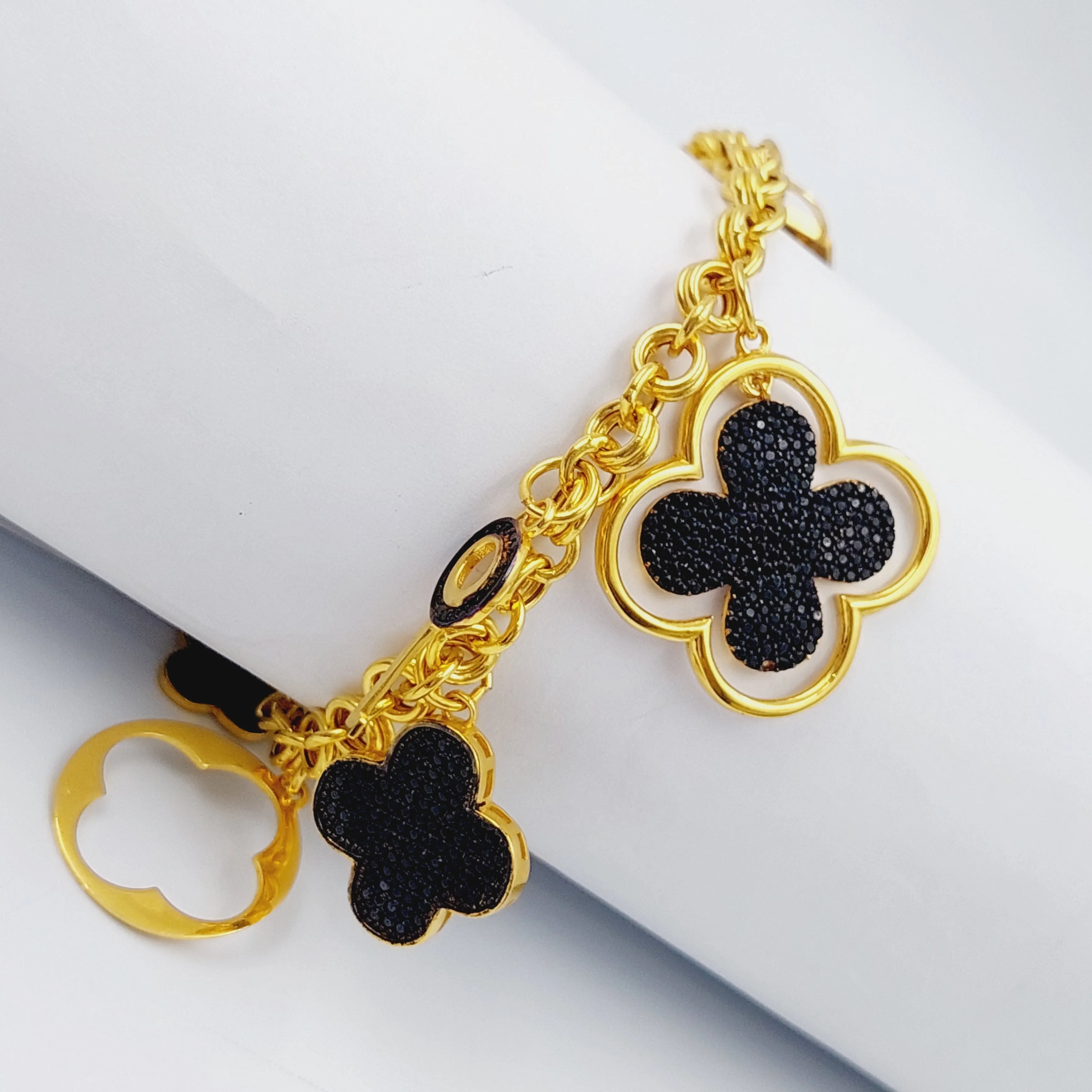 21K Clover Bracelet