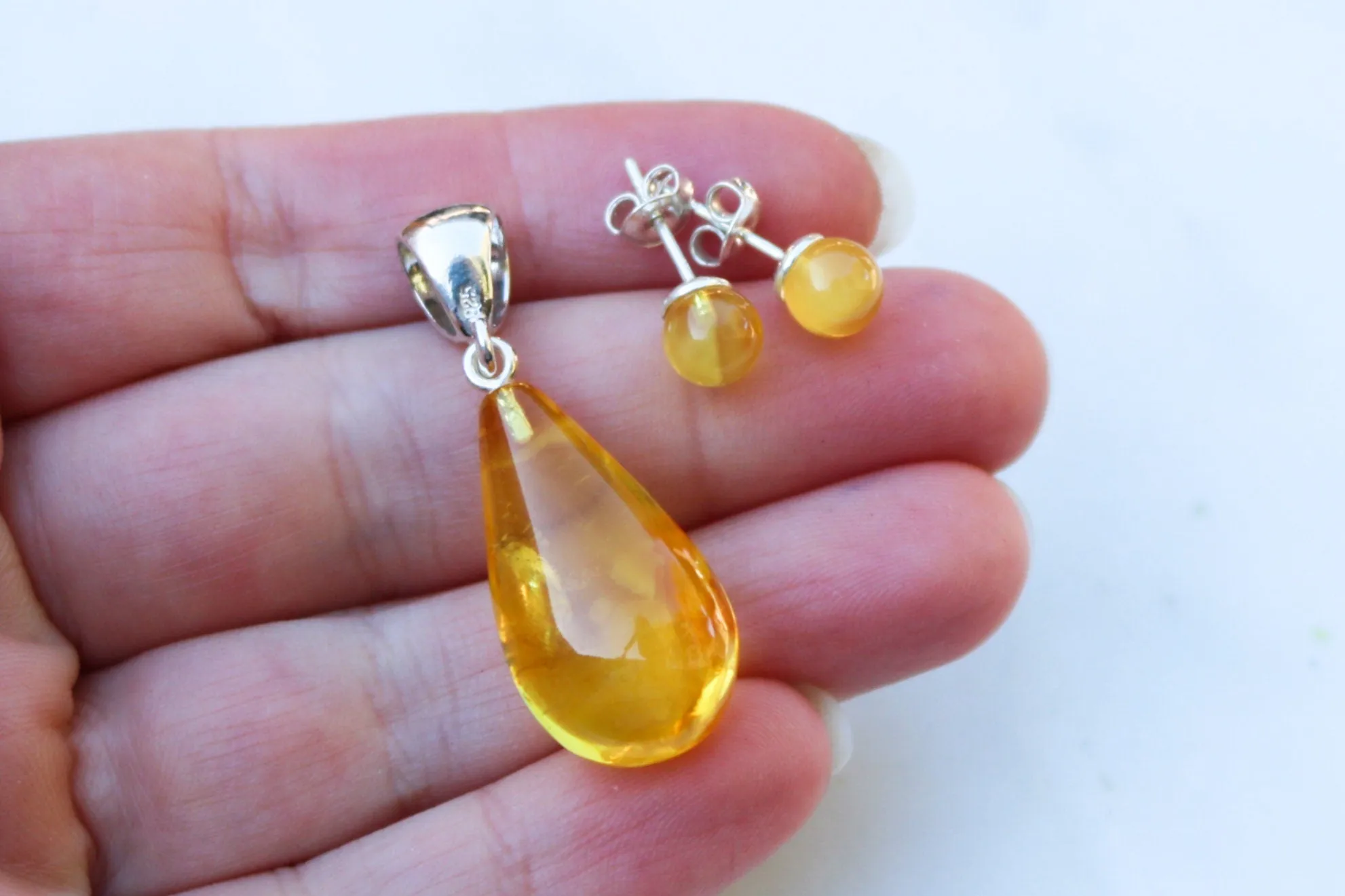 Baltic Amber Jewelry Set Yellow Cloudy Drop Pendant and Earrings Natural Untreated 4.3 gram 925 Silver