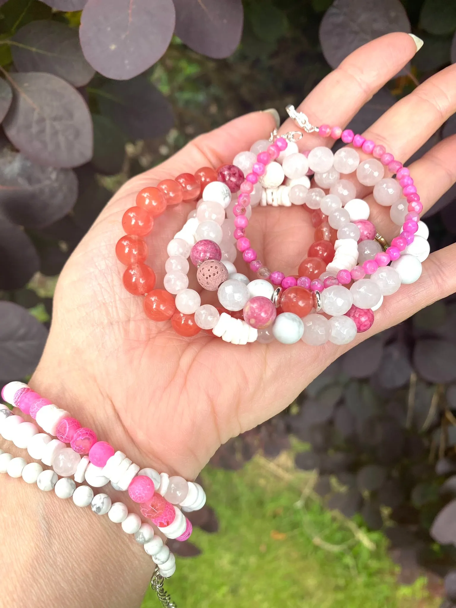 Clear Jade with Natural Shell Beaded Crystal Bracelet