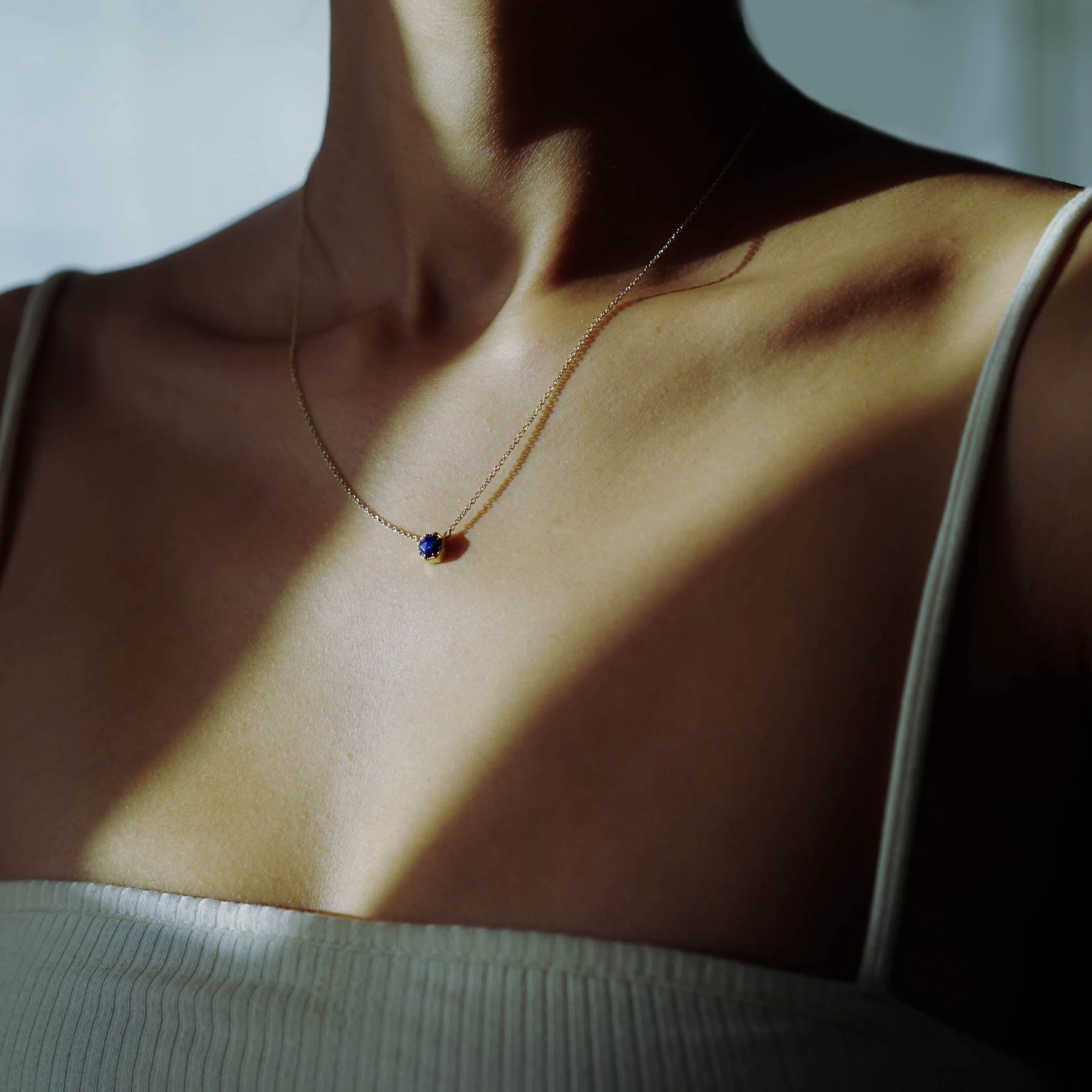 Crown Bezel Lapis Necklace