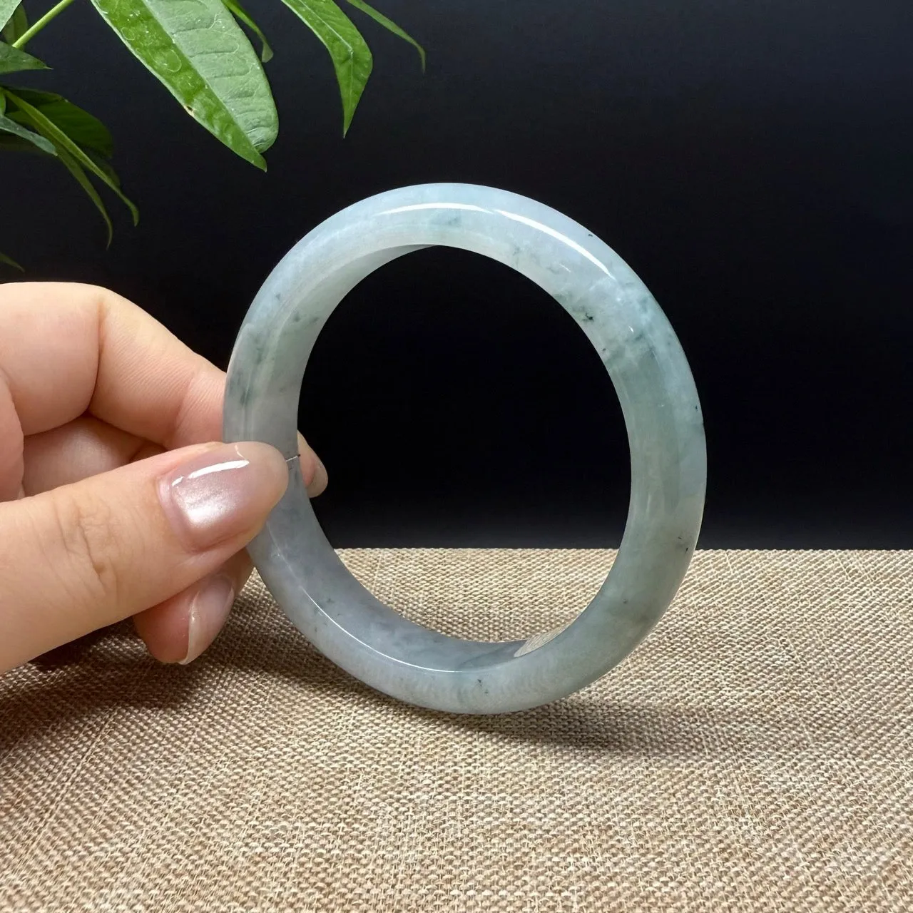 Genuine Burmese Green Jade Jadeite Bangle Bracelet ( 57.3mm )