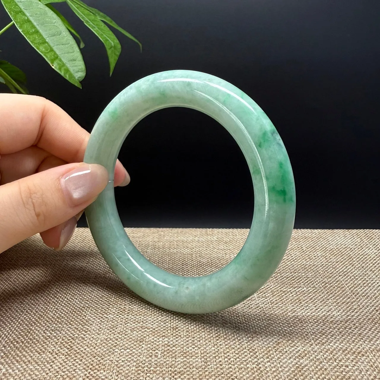 Genuine Burmese Green Jade Jadeite Bangle Bracelet ( 59mm )