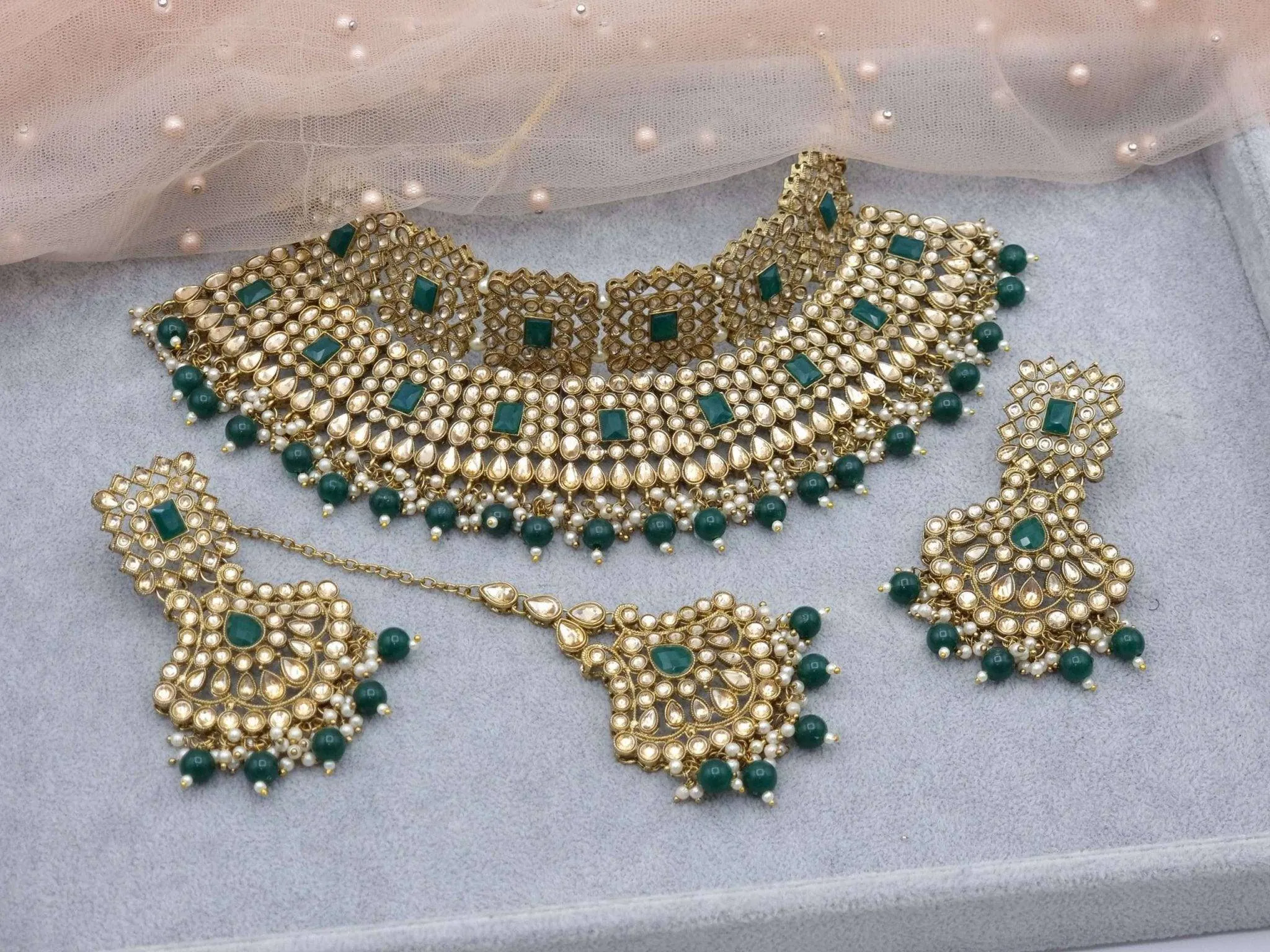 Mahi Choker Set Green