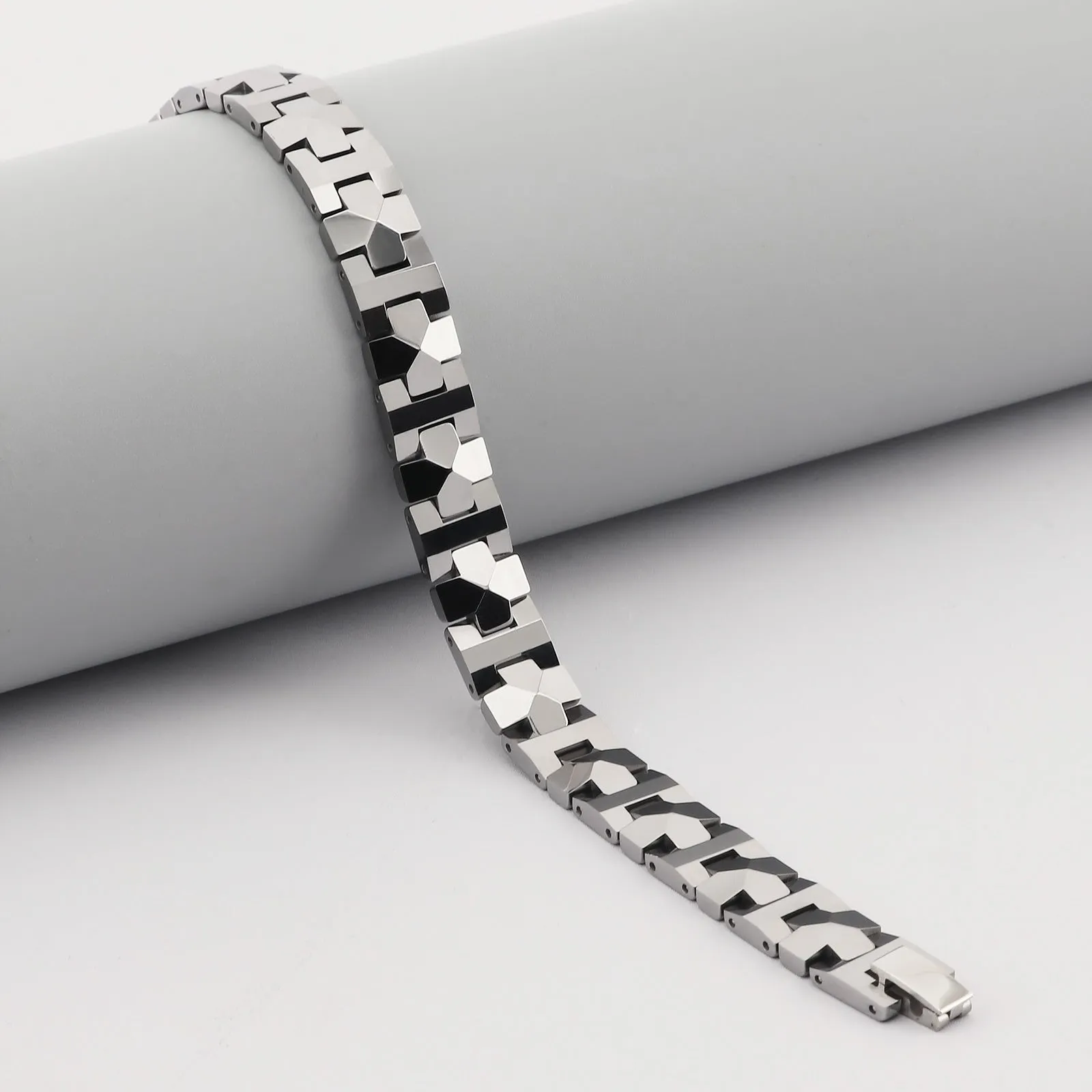 Men’s Titanium Stainless Steel Bracelet – Modern Cross-Link Design, Hypoallergenic and Durable for Everyday Wear