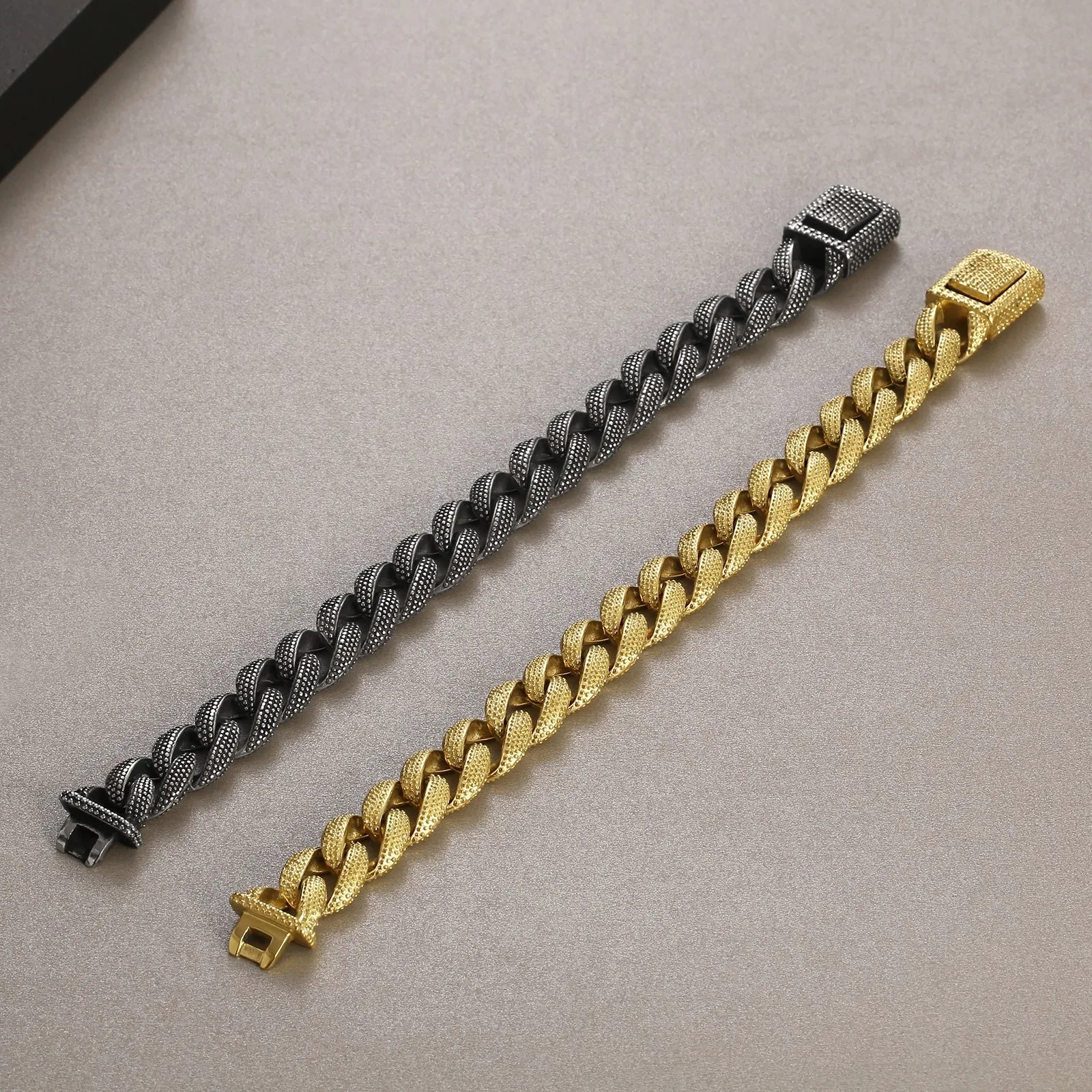 Men's Titanium Stainless Steel Textured Gold Bracelet - Luxurious Cuban Link Style with Secure Clasp