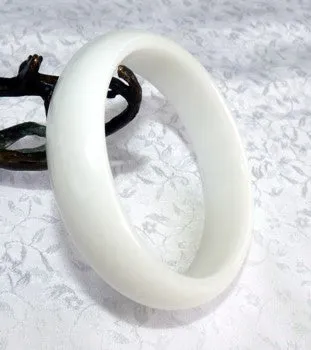 Pure and Natural White Chinese Jade Bangle Bracelet (Emotionally Healing) 64mm (NJ2581))