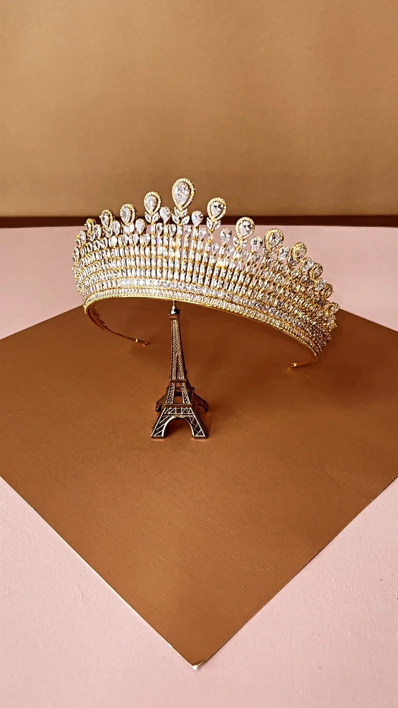 THE DUCHESS Royal Crown, Bridal Crown with Brilliant Swarovski Crystals - SAMPLE SALE